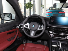 2022款 改款 530Li xDrive M运动套装