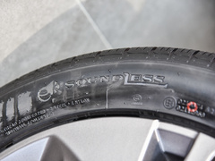 2021款 Pro 臻享高能续航版 600KM A600畅优版