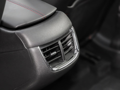 2022款 Redline 550T 自动锐智版