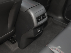 2022款 轻混 550T RS 智能拓界版