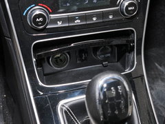 2021款 1.5L 手动豪华型