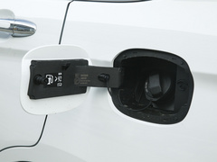 2022款 PLUS 1.5T DCT柳岩联名版