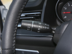 2022款 PLUS 1.5T DCT柳岩联名版