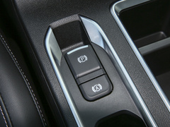 2022款 PLUS 1.5T DCT柳岩联名版