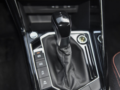2021款 330TSI 两驱3周年限量版 