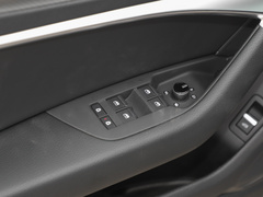 2022款 45 TFSI quattro 臻选致雅型