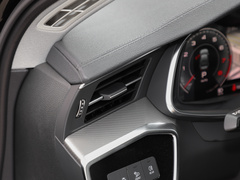 2022款 45 TFSI quattro 臻选致雅型
