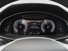 2022款 45 TFSI quattro 臻选致雅型