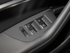 2022款 45 TFSI quattro 臻选致雅型