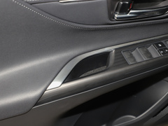 2022款 2.0L CVT两驱豪华版