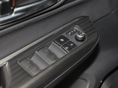 2022款 2.0L CVT两驱豪华版
