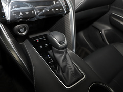 2022款 2.0L CVT两驱豪华版