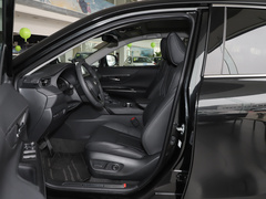 2022款 2.0L CVT两驱豪华版