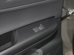 2022款 双擎 2.5L CVT四驱尊享版