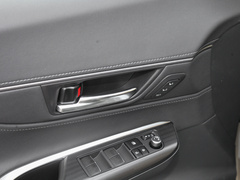 2022款 双擎 2.5L CVT四驱尊享版