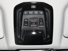 2022款 双擎 2.5L CVT四驱尊享版