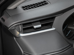 2022款 双擎 2.5L CVT四驱尊享版