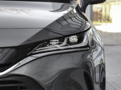2022款 双擎 2.5L CVT四驱旗舰版