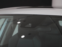 2022款 2.0L 两驱豪华版 