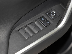2022款 2.0L 两驱豪华版 