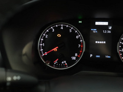2022款 2.0L 两驱豪华版 