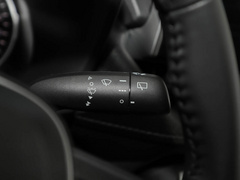 2022款 2.0L 两驱豪华版 