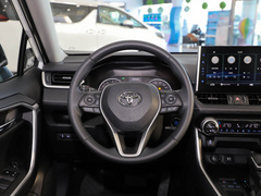 2022款 2.0L 两驱豪华版 