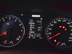 2022款 2.0L 两驱豪华版 