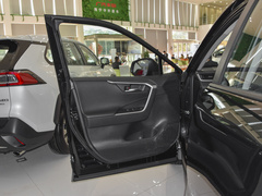 2022款 2.0L 两驱豪华版 
