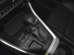 2022款 2.0L 两驱豪华版 