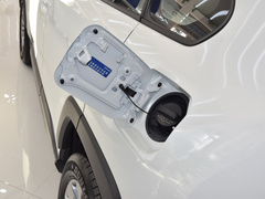 2022款 2.0L 四驱豪华版 