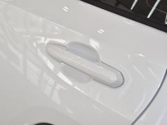 2022款 2.0L 四驱豪华版 
