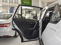 2022款 2.0L 四驱豪华版 