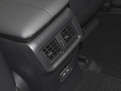 2022款 2.0L 四驱豪华版 