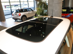 2022款 改款 1.5T COOPER 艺术家