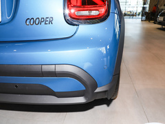 2022款 改款 1.5T COOPER 艺术家