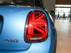 2022款 改款 1.5T COOPER 艺术家