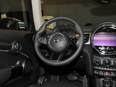 2022款 改款 1.5T COOPER 艺术家