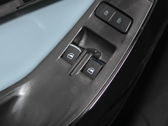 2022款 甜粉款 半糖版 磷酸铁锂 30kW 301km