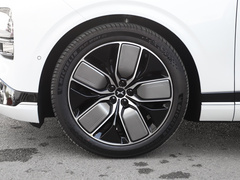2022款 570 Plus