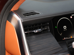 2022款 3.0T 高端定制版 5座