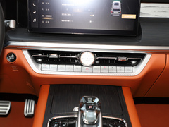 2022款 3.0T 高端定制版 5座