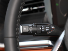 2022款 3.0T 高端定制版 5座