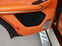 2022款 3.0T 高端定制版 5座
