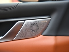 2022款 3.0T 高端定制版 5座