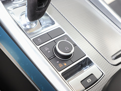 2022款 3.0 L6 虎威雄心版