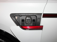2022款 660km 旗畅版 六座