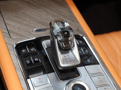 2022款 3.0T 运动版 造境型 5座