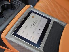 2022款 3.0T 运动版 造境型 5座