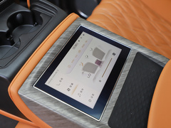 2022款 3.0T 运动版 造境型 5座